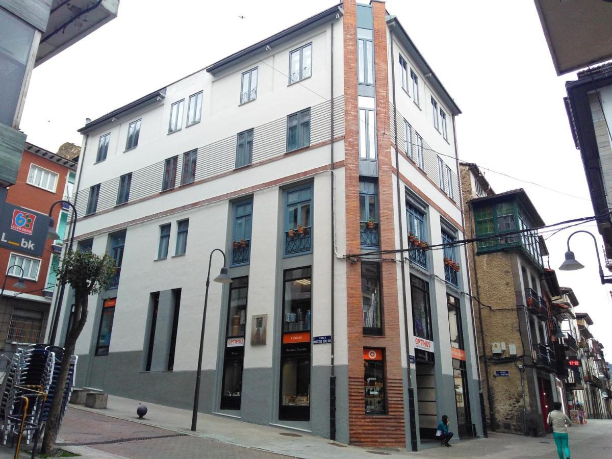 Apartamentos Legazpi Cangas De Narcea Buitenkant foto