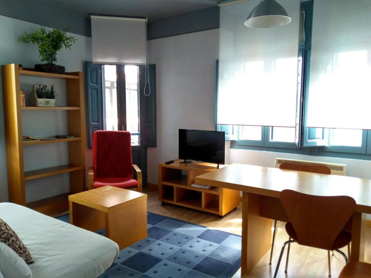 Apartamentos Legazpi Cangas De Narcea Buitenkant foto