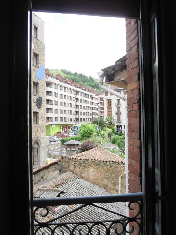 Apartamentos Legazpi Cangas De Narcea Buitenkant foto
