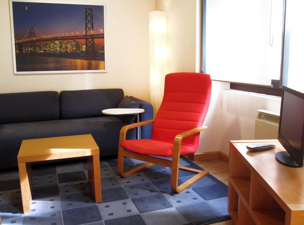 Apartamentos Legazpi Cangas De Narcea Buitenkant foto