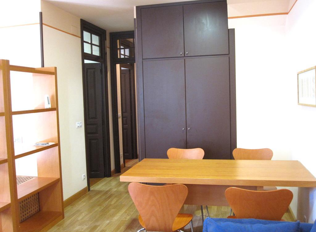 Apartamentos Legazpi Cangas De Narcea Buitenkant foto