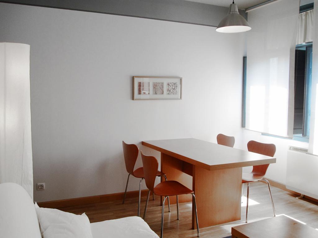 Apartamentos Legazpi Cangas De Narcea Buitenkant foto